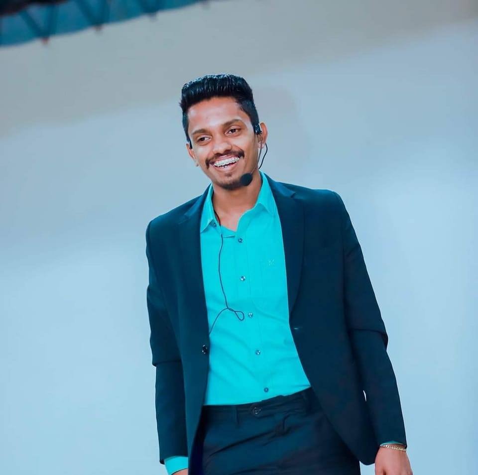 සුමුදු ඉෂන්ක සුමනසිරි